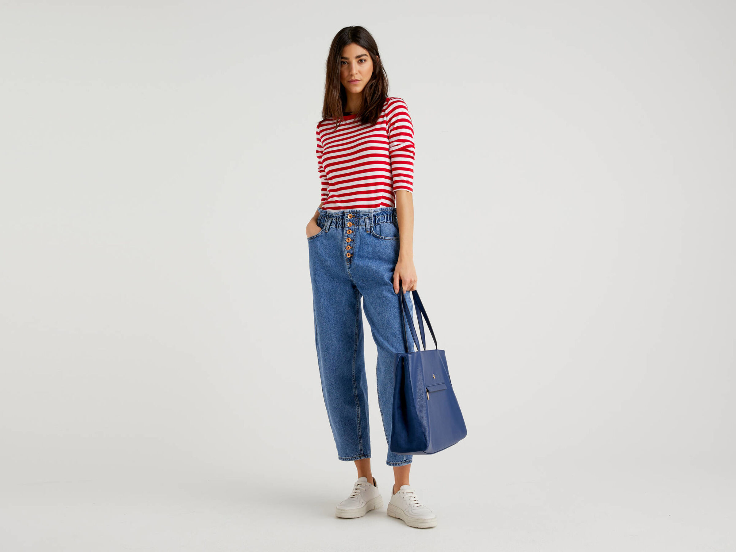 Paper bag jeans Women image number 3